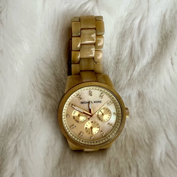 Michael Kors Jet Set Champagne Mother of Pearl Ladies Chronograph Watch MK5217 - Picture 3 of 9